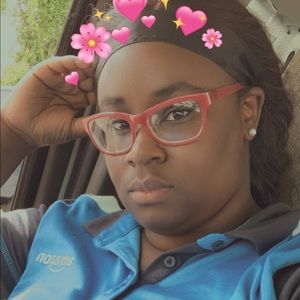 Meet your Posher, Keni
